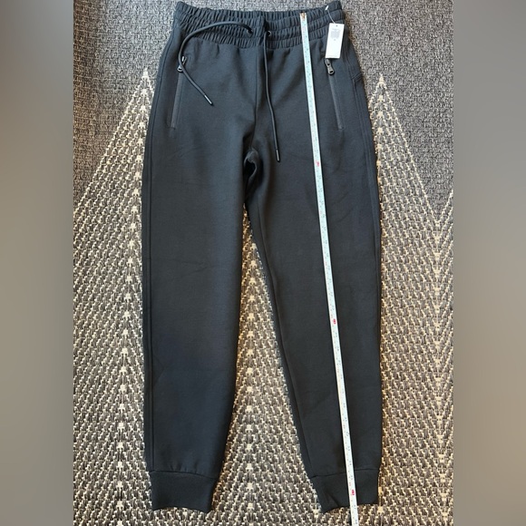 NWT Old Navy women’s Dynamic Fleece high rise waisted joggers Black XS - Picture 11 of 16